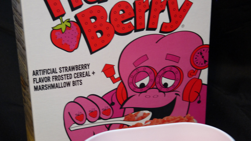 Illustration for article titled Franken Berry: The Snacktaku Monster Cereals Review Spooktacular